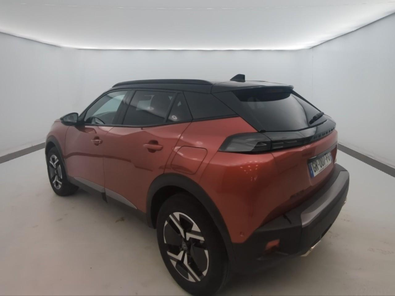 Peugeot 2008 puretech 130 s&s eat8 gt — photo 7