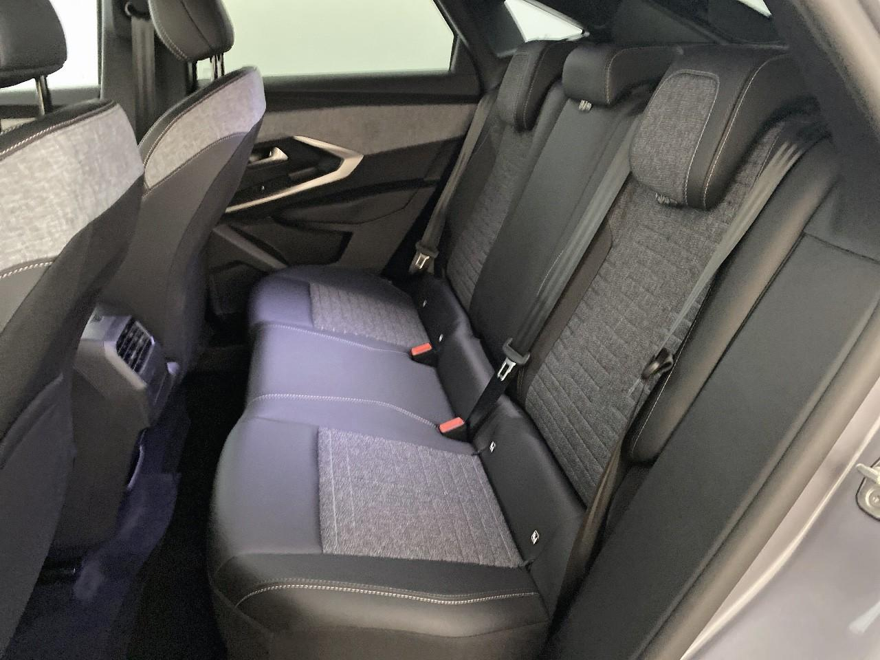 Peugeot 3008 hybrid 145 e-dcs6 allure — photo 10