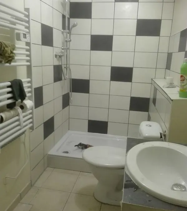 Photo 1