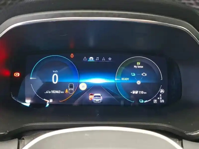 Renault Captur e-tech plug-in 160 — photo 21