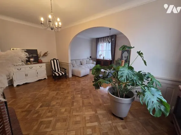Maison 9 pièces 220 m²