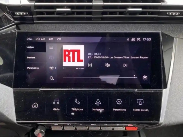 Peugeot 308 iii puretech 130 s&amp;s eat8 allure pack — photo 12
