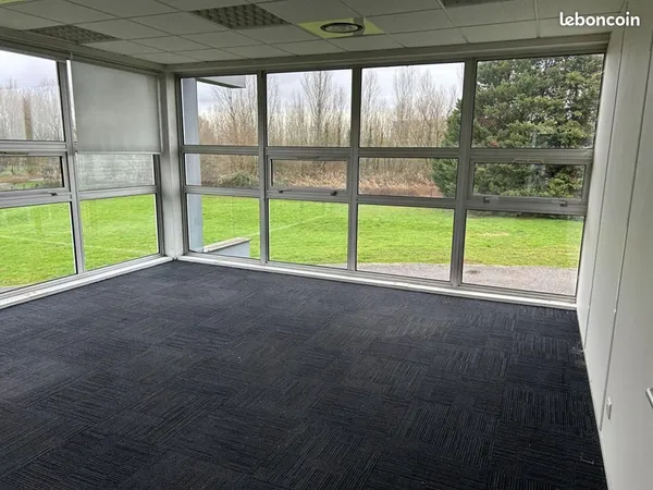 Bureaux 720 m²