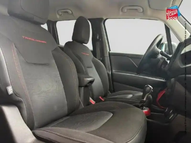 Jeep Renegade 1.3 turbo t4 240ch 4xe trailhawk at6 — photo 5