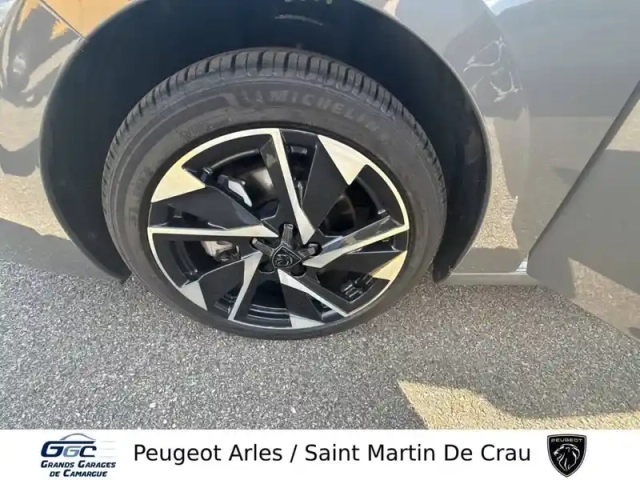 Peugeot 308 hybrid 145 e-dcs6 — photo 14
