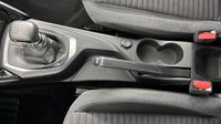 Peugeot 2008 1.2 PureTech 130ch S&S Style — photo 22