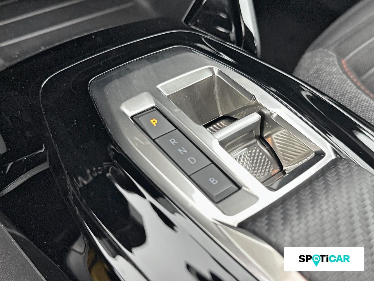 Peugeot 208 e-208 136ch active pack — photo 14