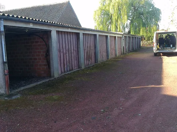 Garage à louer