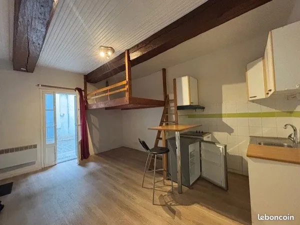 Studio 1 pièce 23 m²
