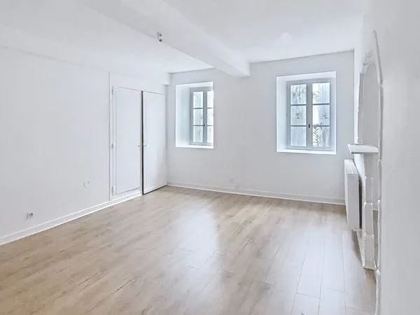 Appartement 6 pièces 103 m²