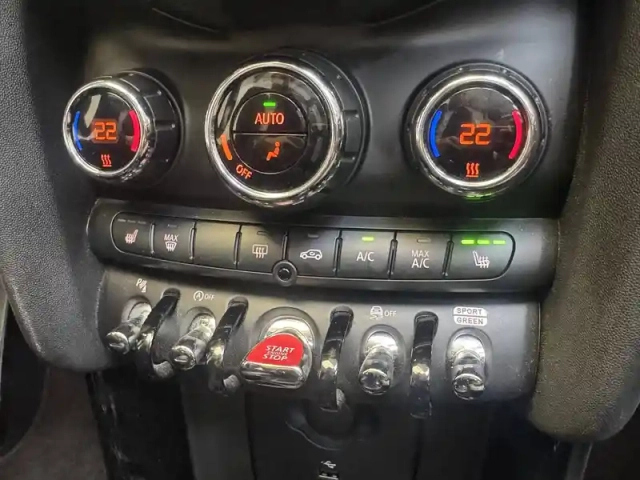 Mini Mini cabriolet cooper 136 ch dkg7 — photo 114