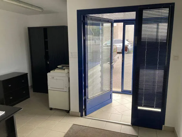 Bureaux 56 m²