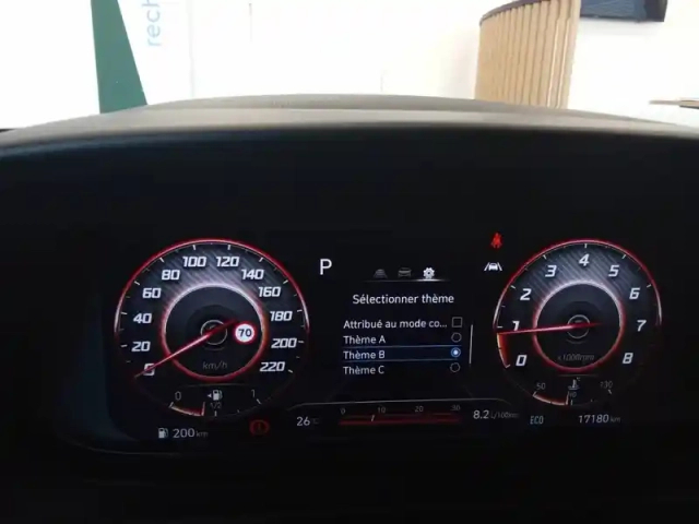Hyundai I20 1.0 t-gdi 100 dct-7 hybrid 48v — photo 32