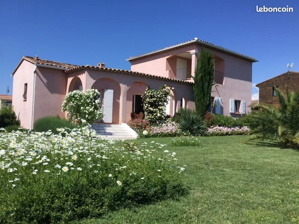 Maison Location Montfaucon 5p 133m² 1400€