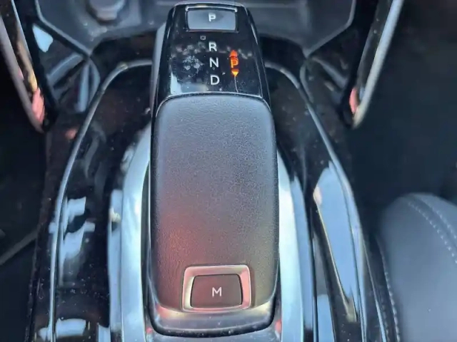 Peugeot 2008 puretech 130 s&amp;s eat8 — photo 14