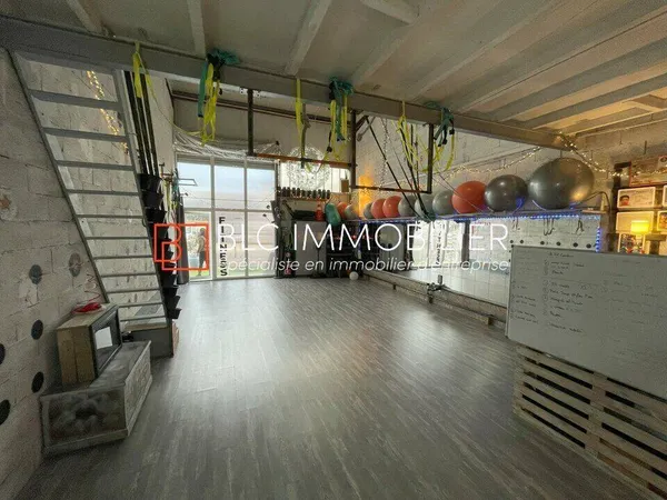Local d'activité 80 m²