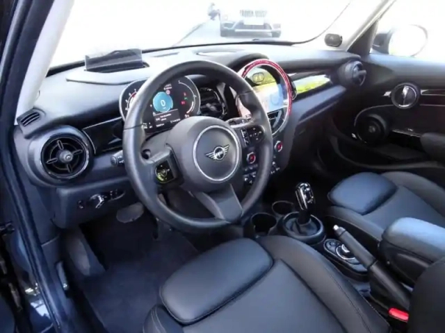 Mini Mini 5 portes cooper 136ch edition premium plus bva7 — photo 3