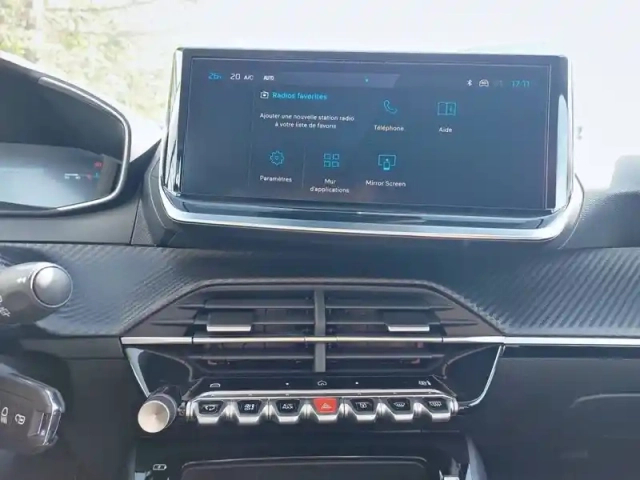 Peugeot 208 100 s&amp;s bvm6 — photo 24