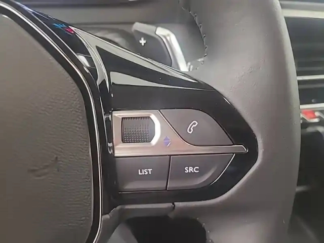 Peugeot 208 hybrid 110 ch e-dcs6 — photo 47