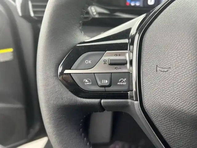 Peugeot 308 sw hybrid 145 e-dcs6 — photo 71
