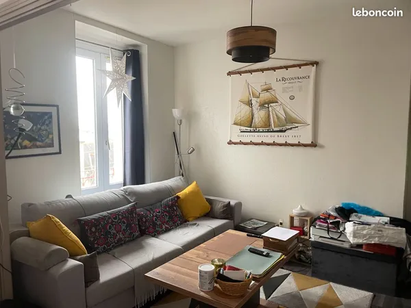 Appartement T4 de 68m² 2 chambres 800 Euros CC