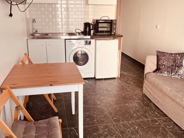 STUDIO MEUBLÉ de 25m2 (disponible de suite)