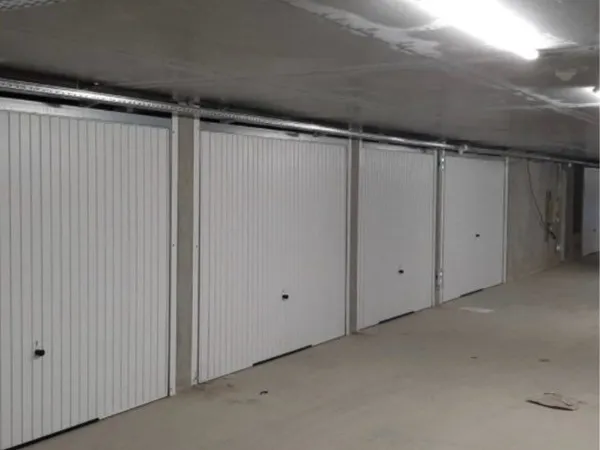 Garage fermé en sous-sol Fréjus