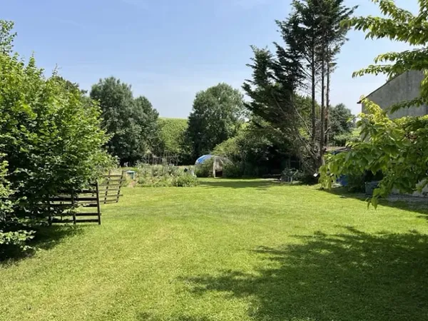 Terrain 377 m²