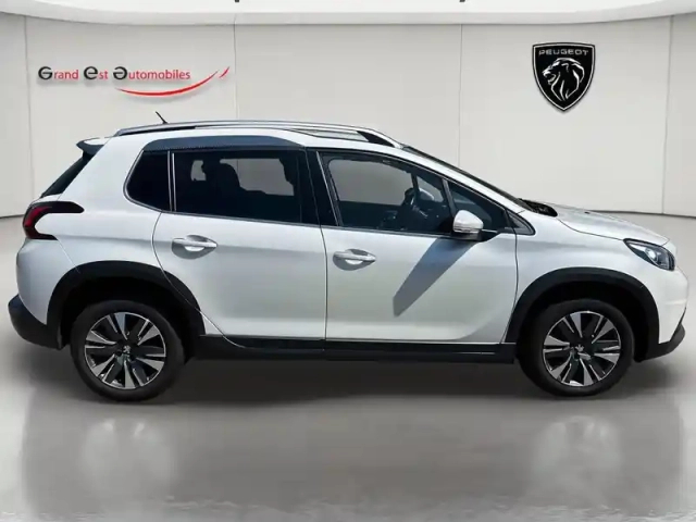 Peugeot 2008 1.2 puretech 110ch e6.c allure s&amp;s eat6 — photo 7