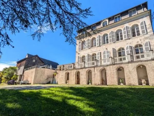Maison 12 pièces 441 m²