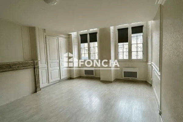 Studio 1 pièce 35 m²