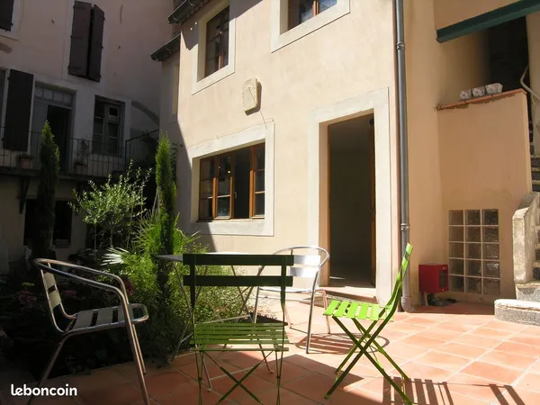 Appartement T2 indépendant avec terrasse - Carcassonne centre - 460 charges comprises