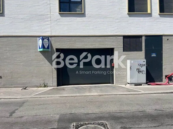 Parking 10 m²
