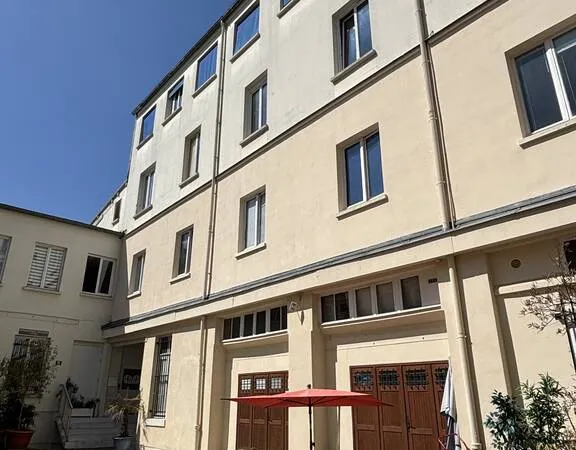 Bureau 15 m²