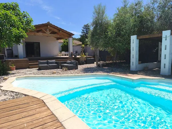 Maison de plain-pied 4 pièces 147 m²