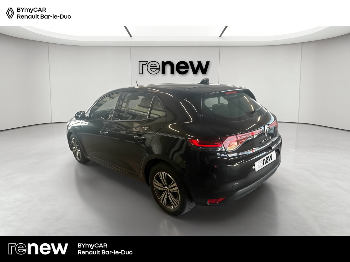 Renault Megane IV Berline Blue dCi 115 EDC — photo 3
