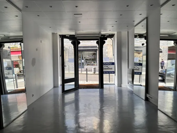 Vente / Local Commercial - 50 m²