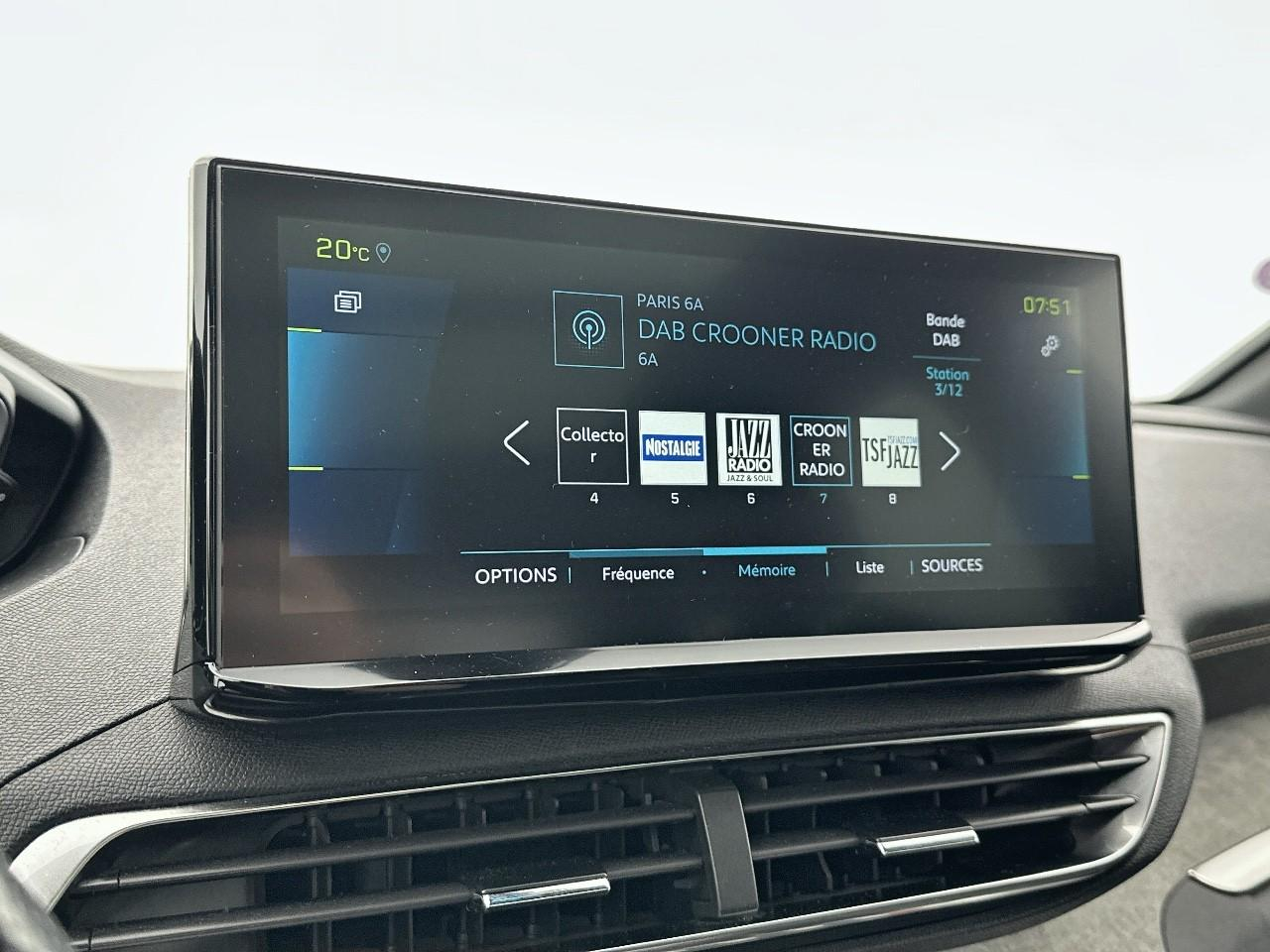 Peugeot 3008 hybrid 225 e-eat8 gt — photo 23