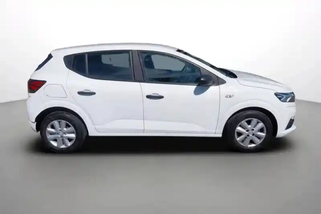 Dacia Sandero sce 65 — photo 7