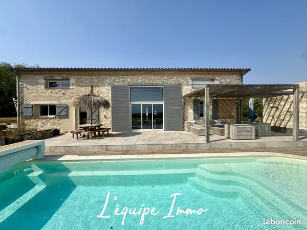 Ferme 8 pièces 265 m²