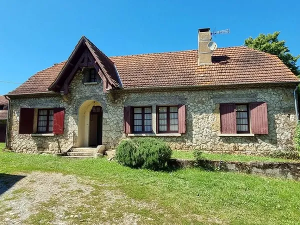 Propriété 6 pièces 107 m²