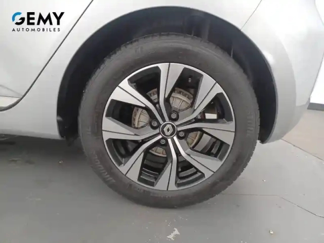 Renault Clio blue dci 100 — photo 14