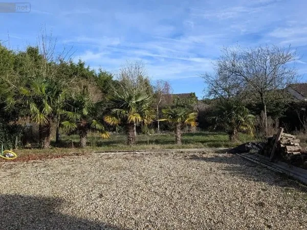 Terrain 660 m²