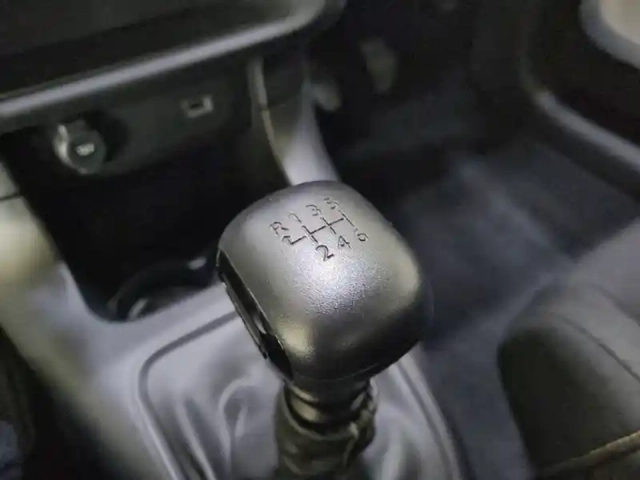 Citroën C3 bluehdi 100 s&amp;s bvm6 auto ecole — photo 40