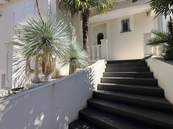 Maison 6 pièces 166 m²