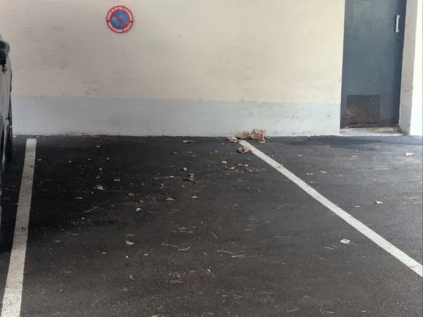 Parking couvert à louer