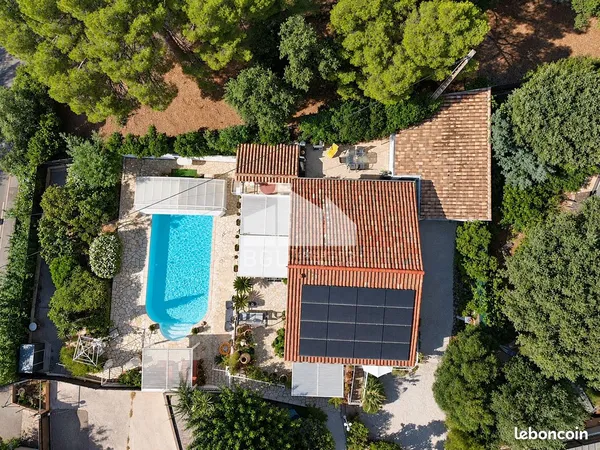Propriété 7 pièces 134 m²