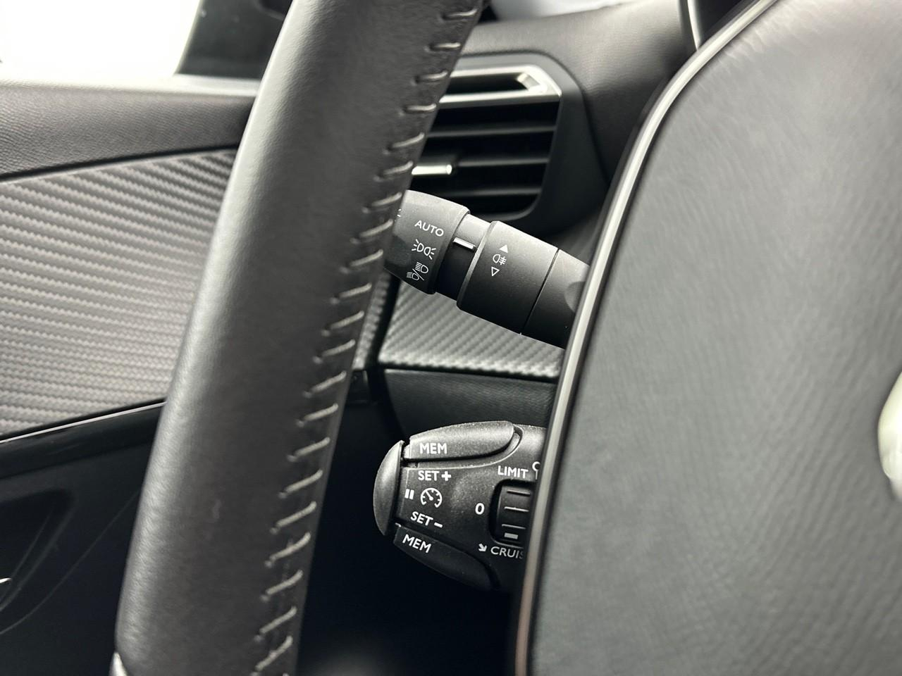 Peugeot 208 puretech 100 s&s bvm6 allure — photo 21