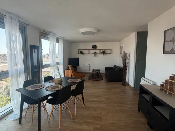 Appartement T4 dernier étage - Chartrons / bassins à Flots