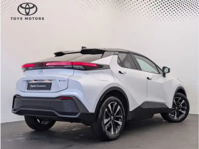 Toyota C-Hr 2.0 phev 225 graphic — photo 5